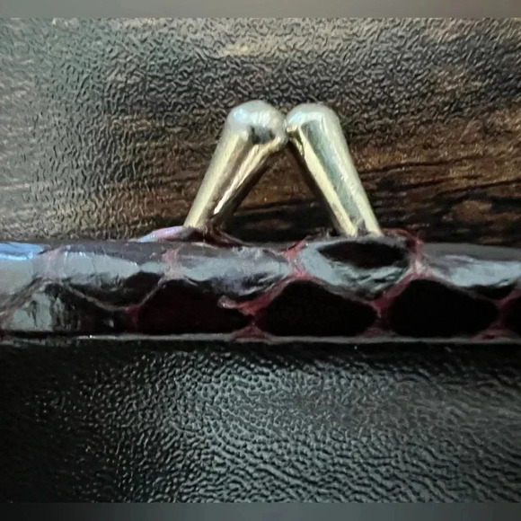 VINTAGE: St. Thomas | coin purse. - Picture 12 of 12